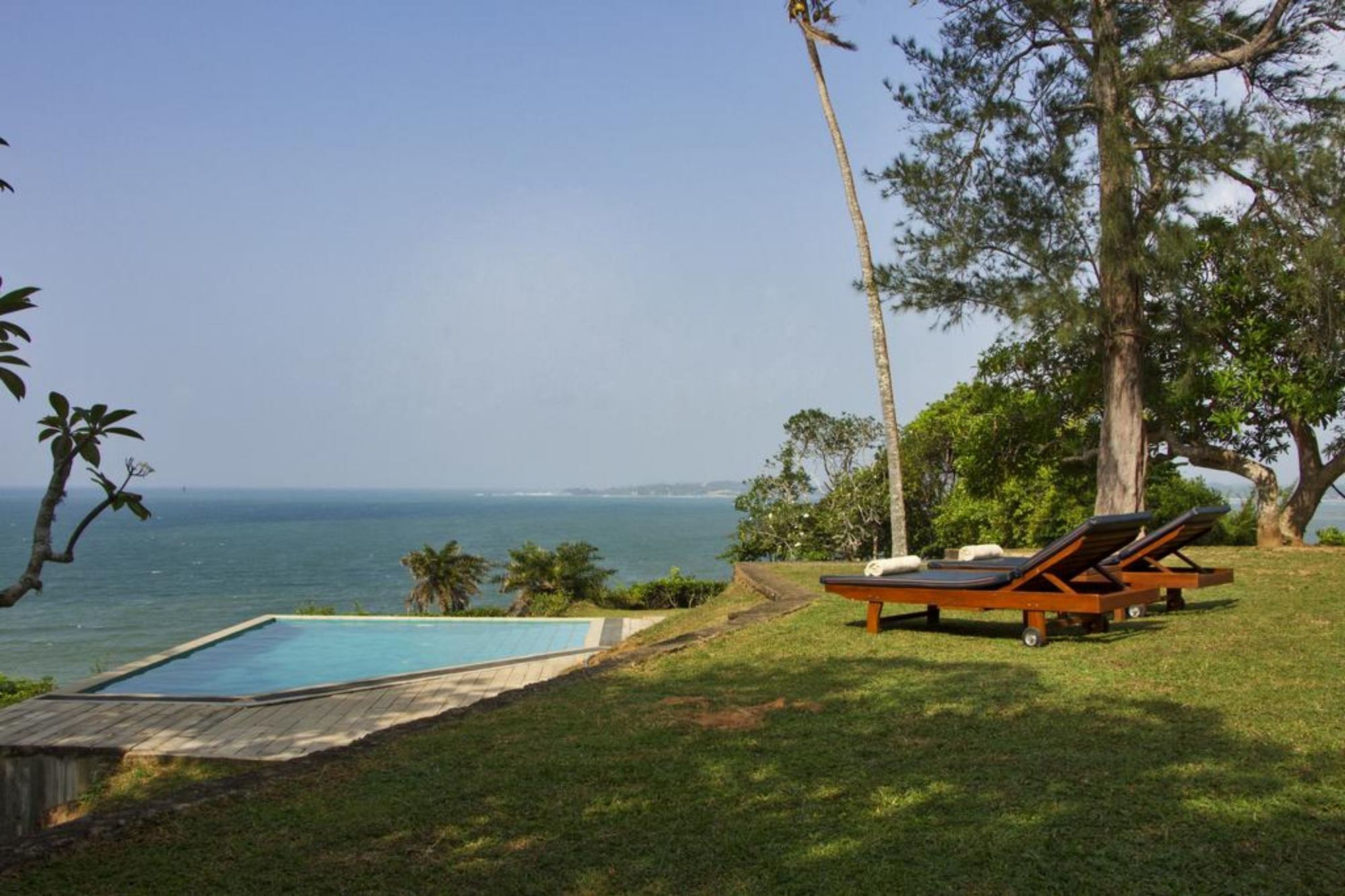 Red Cliffs Hotell Weligama Exteriör bild